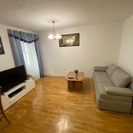 Shadi Apartment Koper Eksteriør bilde