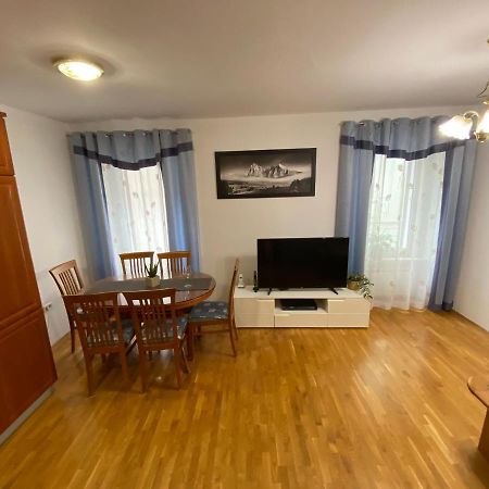 Shadi Apartment Koper Eksteriør bilde