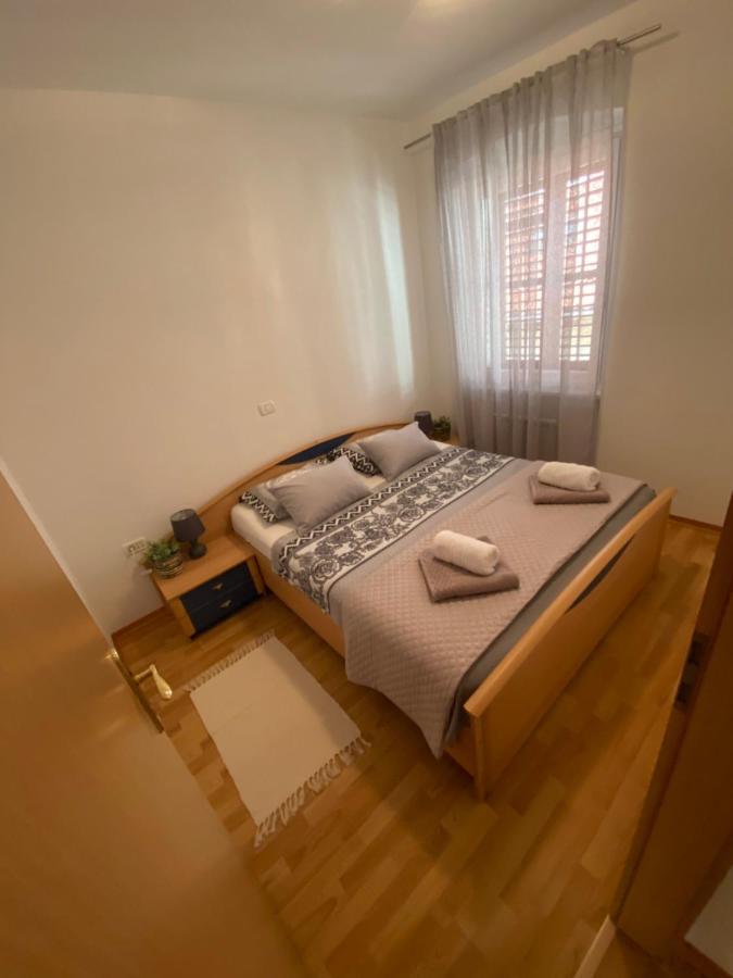 Shadi Apartment Koper Eksteriør bilde