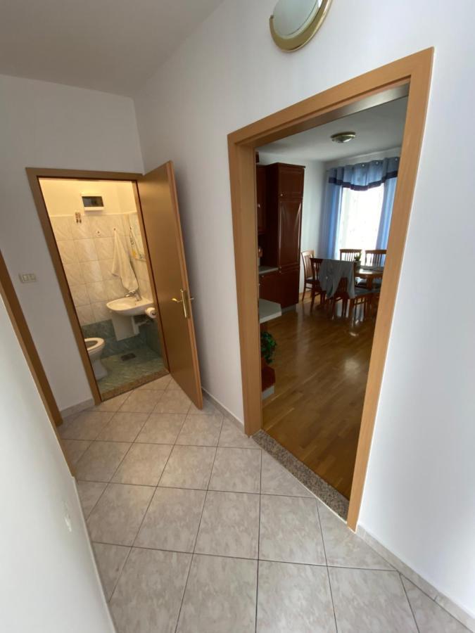 Shadi Apartment Koper Eksteriør bilde